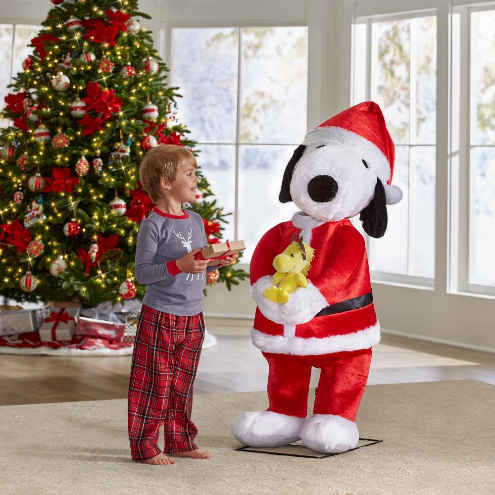 The 4′ Animated Snoopy Claus  |   Indoor Decorations HOLIDAY Indoor Decorations