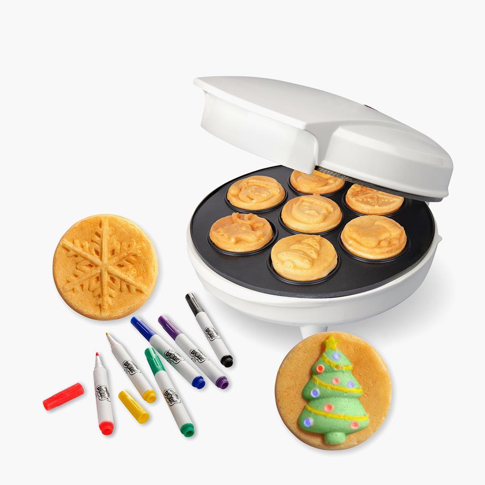 The Christmas Mini Waffle Maker  |   Holiday Entertaining HOLIDAY Holiday Entertaining