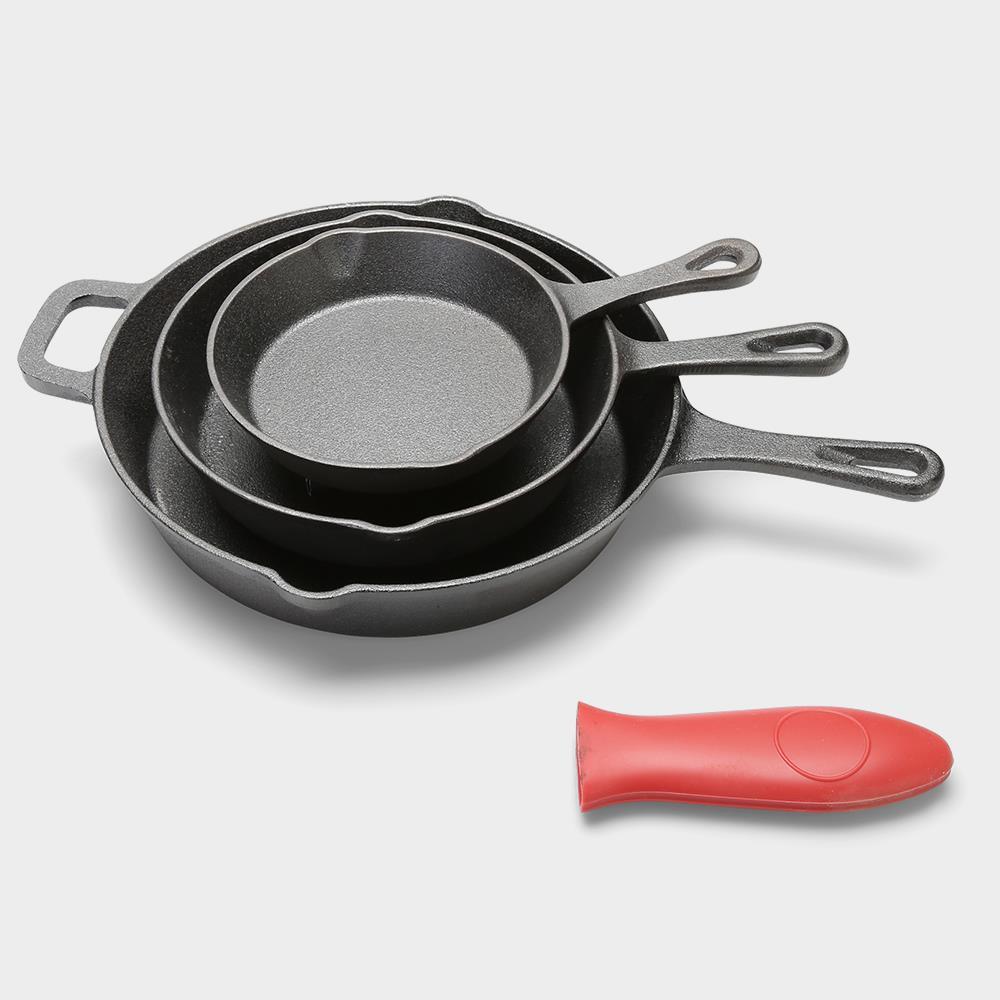 The Lightweight Cast Iron Skillets  |   Kitchen & Entertaining HOME Kitchen & Entertaining