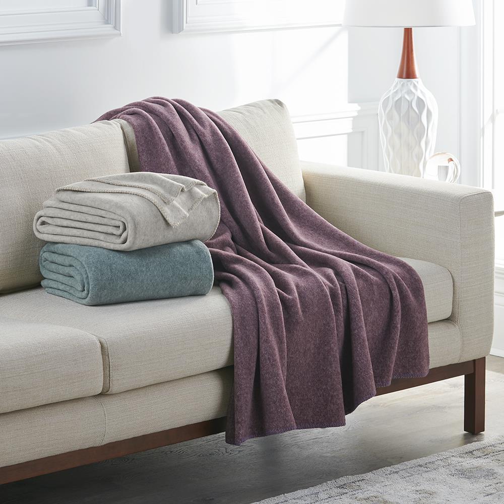 The Luxuriously Soft Italian Fleece Throw  |   Bed Bed Bed