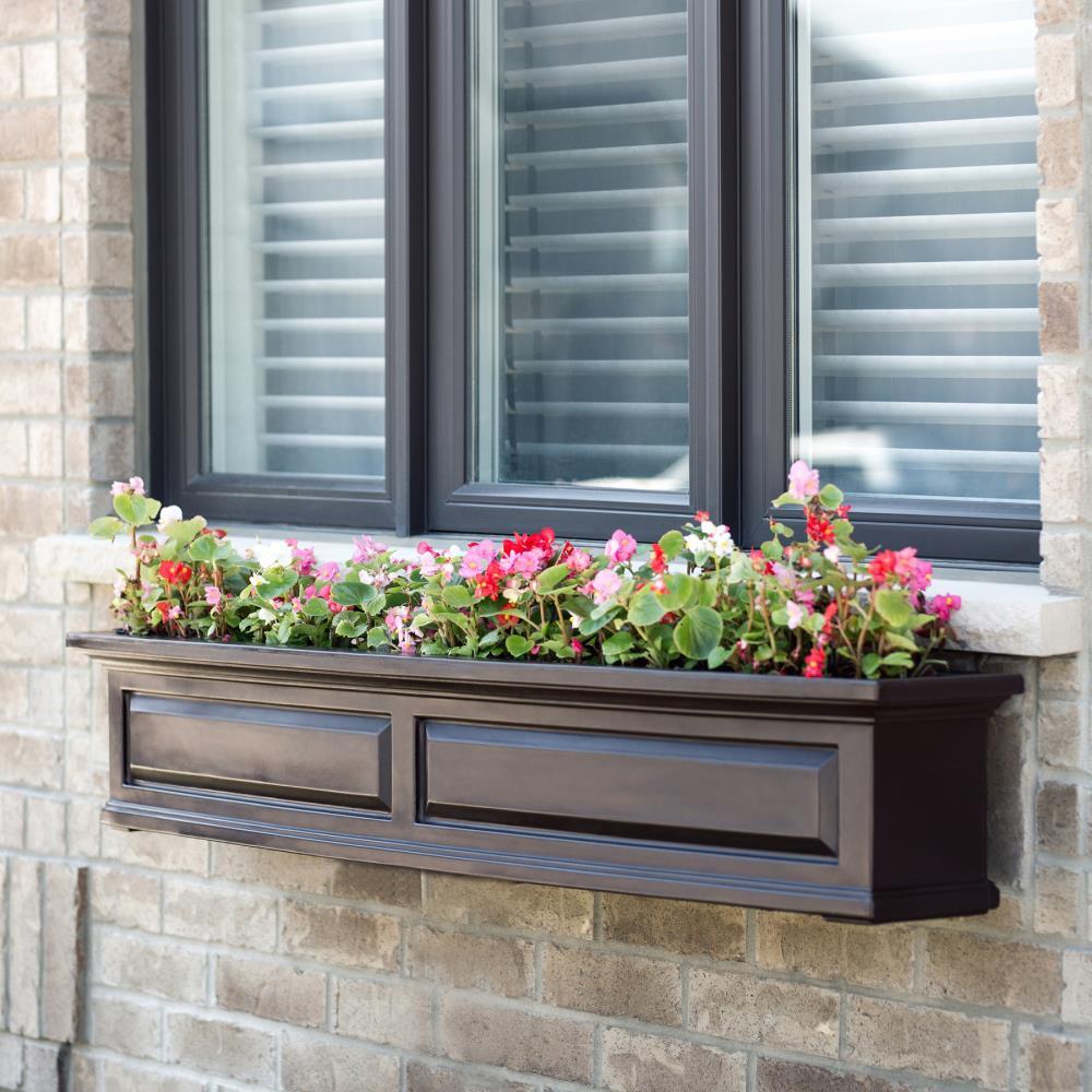 The Water Preserving Window Box  |   Lawn & Garden Lawn & Garden Lawn & Garden