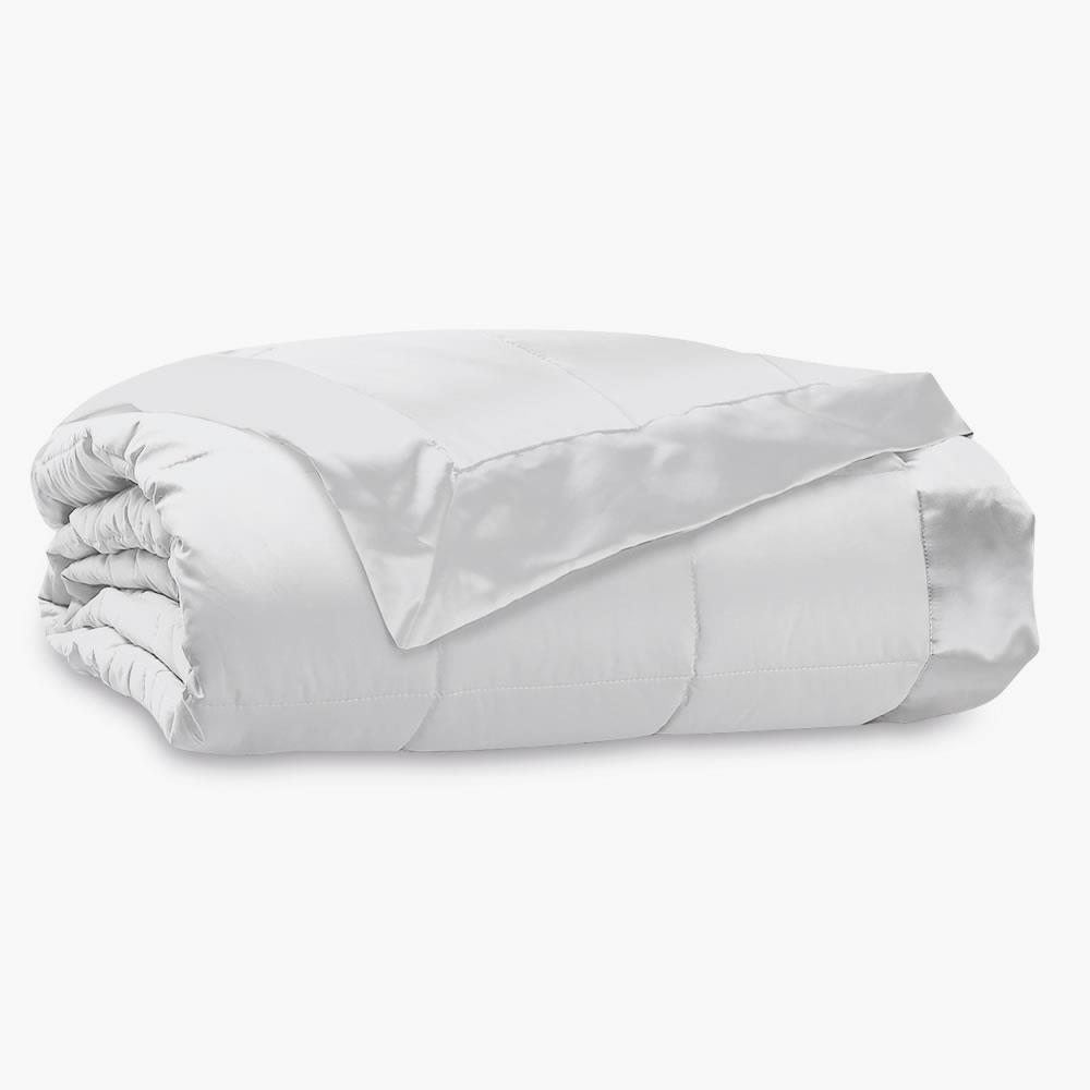 The Temperature Regulating Blanket  |   Sleep Solutions PERSONAL CARE Sleep Solutions