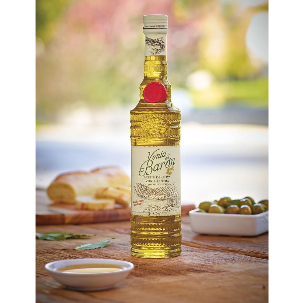 The World’s Best Olive Oil  |   Holiday Entertaining HOLIDAY Holiday Entertaining